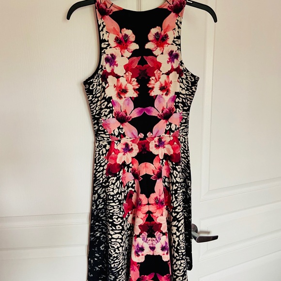 H$M Fit and Flare Dress - Picture 3 of 4